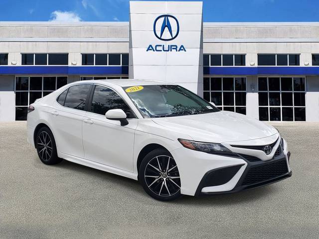 2021 Toyota Camry SE FWD photo