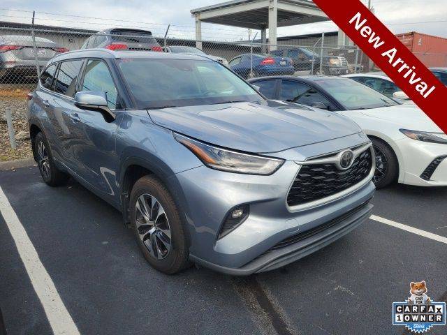 2021 Toyota Highlander XLE AWD photo
