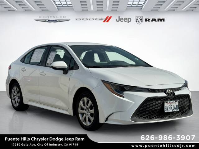 2021 Toyota Corolla LE FWD photo