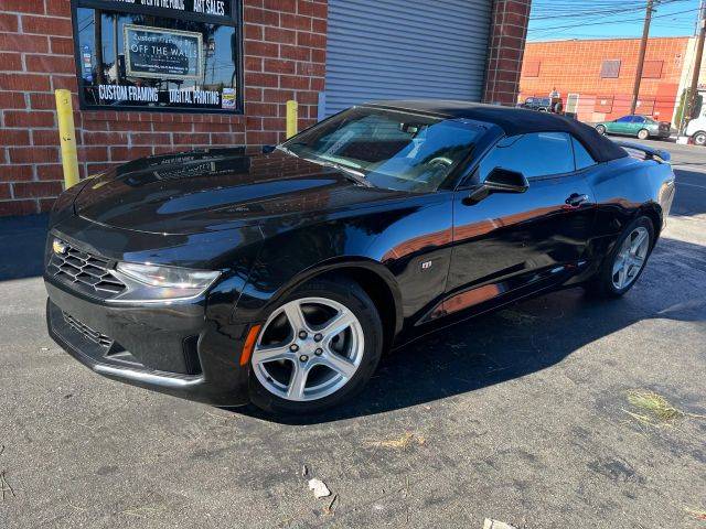 2020 Chevrolet Camaro 1LT RWD photo