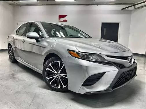 2018 Toyota Camry SE FWD photo