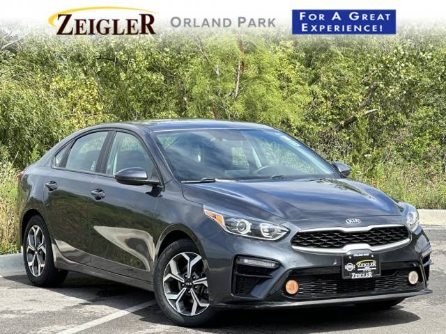 2021 Kia Forte LXS FWD photo