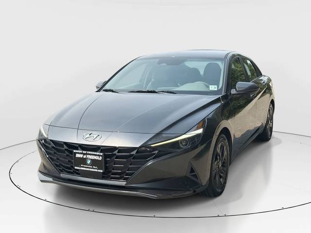 2021 Hyundai Elantra SEL FWD photo