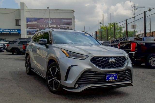 2021 Toyota Highlander XSE AWD photo