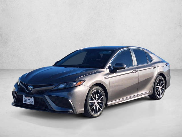 2021 Toyota Camry Hybrid SE FWD photo