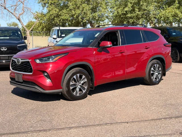 2021 Toyota Highlander XLE FWD photo
