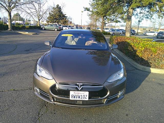 2015 Tesla Model S 85 kWh Battery RWD photo
