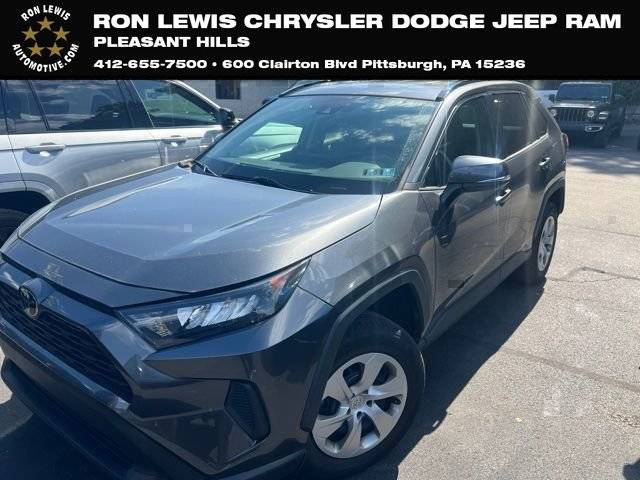 2021 Toyota RAV4 LE AWD photo