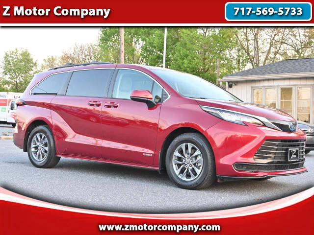 2021 Toyota Sienna LE FWD photo