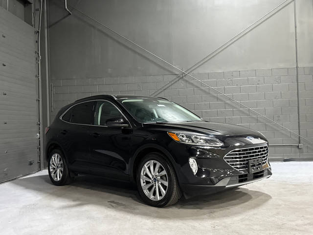 2021 Ford Escape Titanium AWD photo