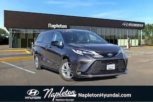 2021 Toyota Sienna XSE AWD photo