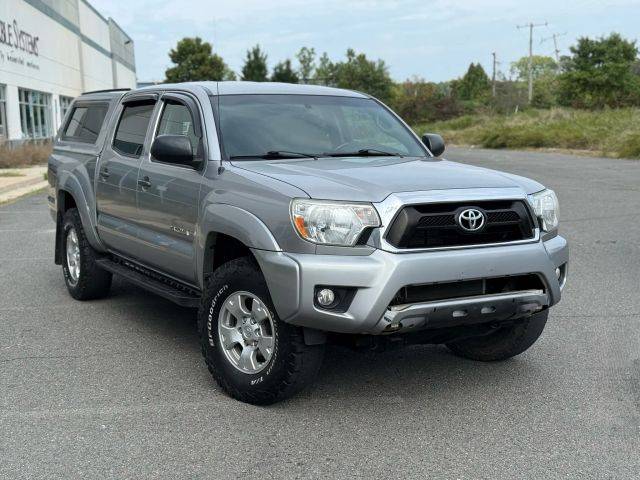 2015 Toyota Tacoma  4WD photo