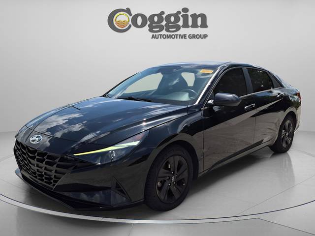 2021 Hyundai Elantra SEL FWD photo