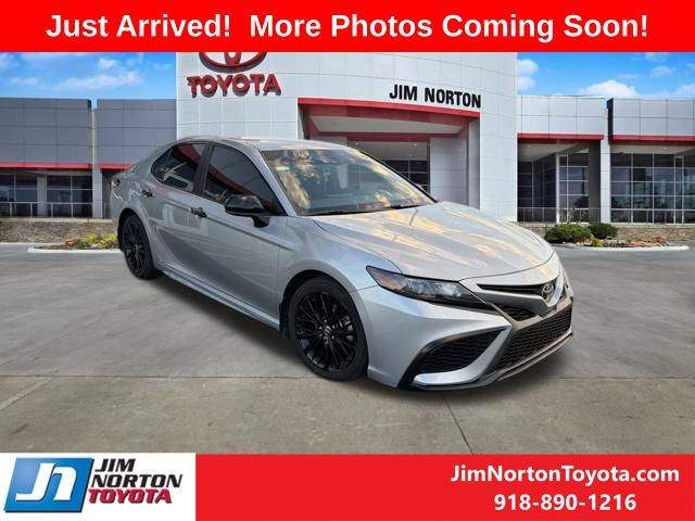 2021 Toyota Camry SE Nightshade FWD photo
