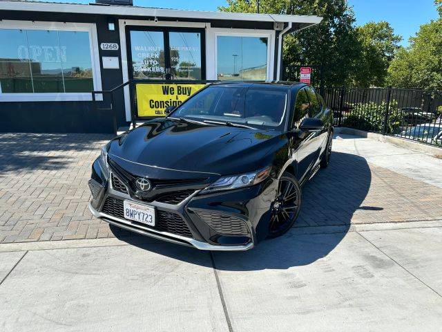 2021 Toyota Camry XSE V6 FWD photo