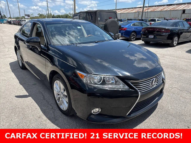2015 Lexus ES Hybrid FWD photo