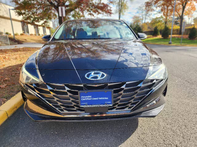 2021 Hyundai Elantra SEL FWD photo