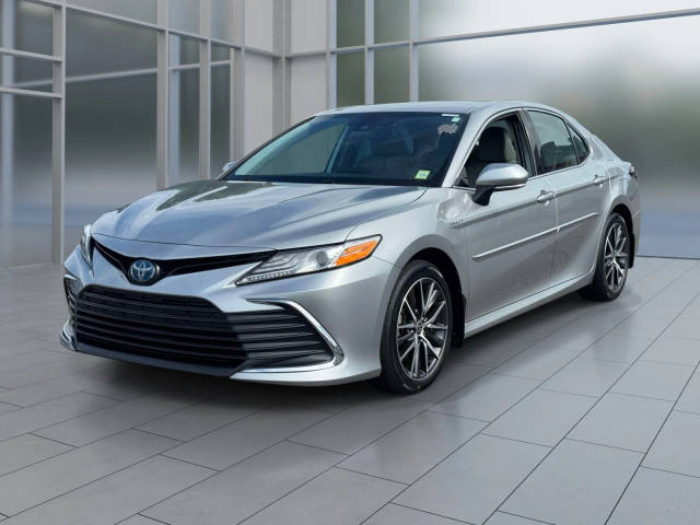 2021 Toyota Camry Hybrid XLE FWD photo
