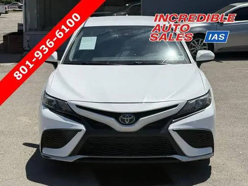 2021 Toyota Camry Hybrid SE FWD photo