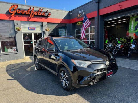 2017 Toyota RAV4 LE FWD photo