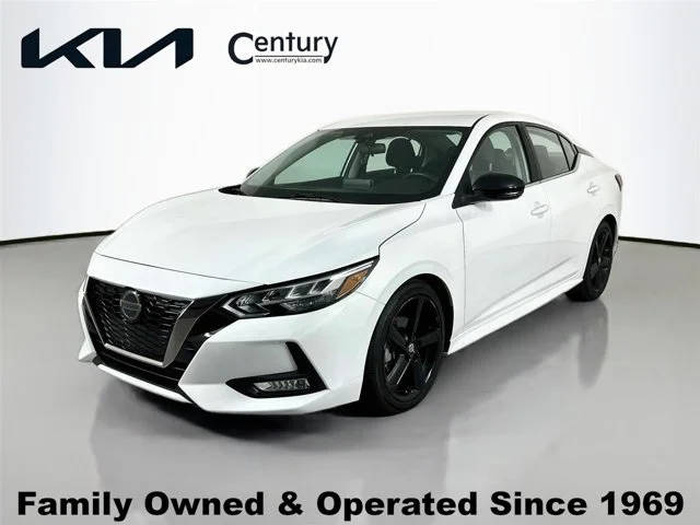 2021 Nissan Sentra SR FWD photo