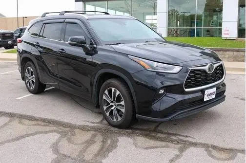 2021 Toyota Highlander XLE AWD photo