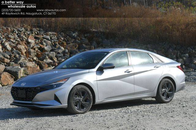 2021 Hyundai Elantra SEL FWD photo