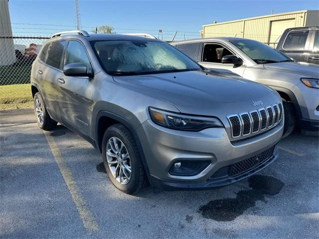 2021 Jeep Cherokee Latitude Lux FWD photo