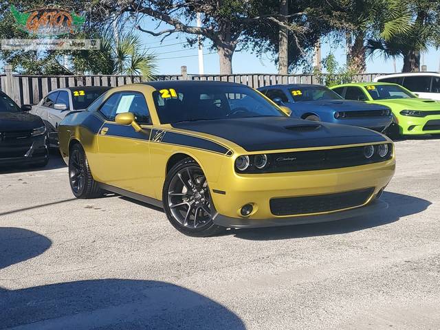 2021 Dodge Challenger R/T RWD photo