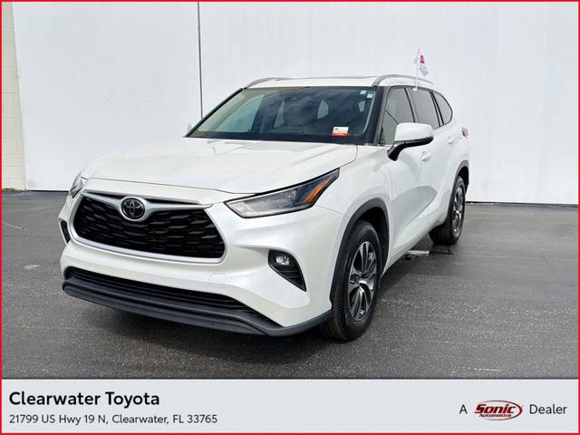 2021 Toyota Highlander XLE FWD photo