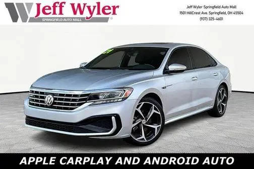 2021 Volkswagen Passat 2.0T R-Line FWD photo