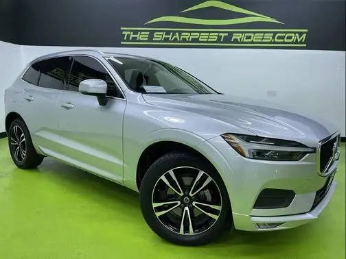 2021 Volvo XC60 Momentum FWD photo