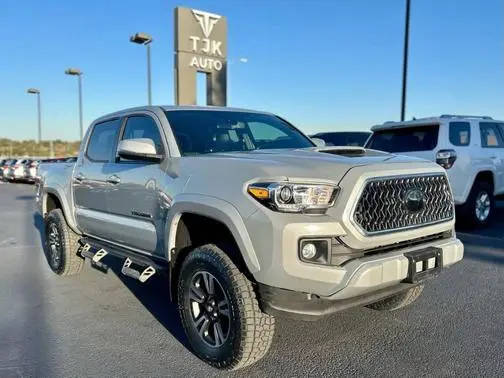 2018 Toyota Tacoma TRD Sport 4WD photo