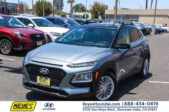 2021 Hyundai Kona SEL FWD photo