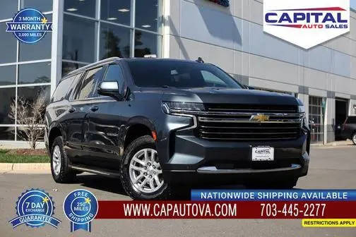 2021 Chevrolet Suburban LT 4WD photo