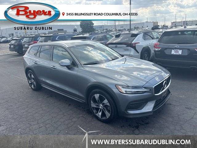2020 Volvo V60 Cross Country AWD photo