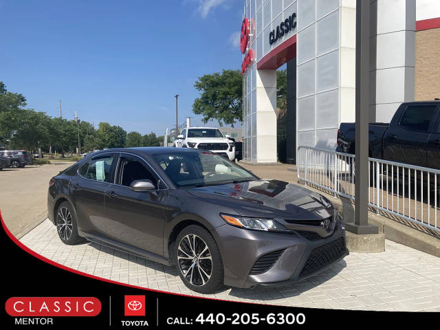 2019 Toyota Camry SE FWD photo