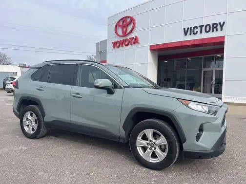 2021 Toyota RAV4 XLE AWD photo