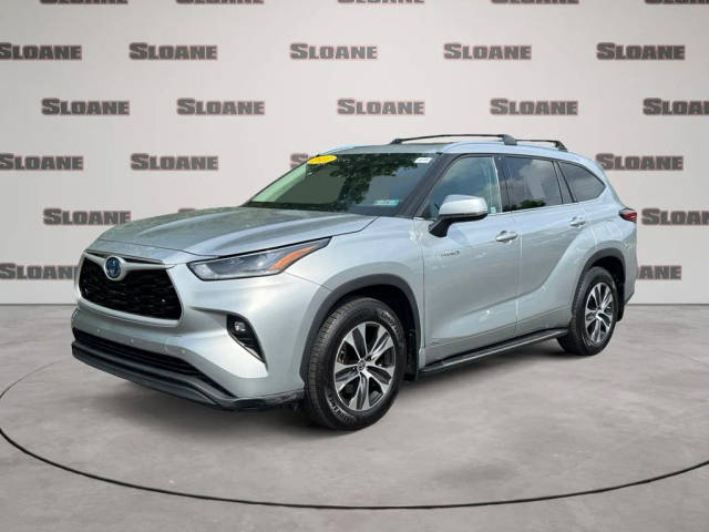 2021 Toyota Highlander Hybrid XLE AWD photo
