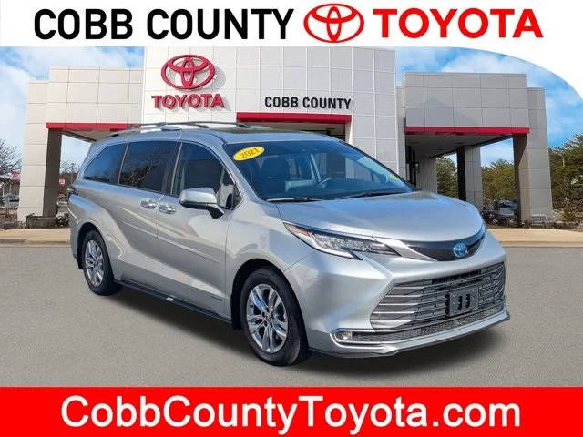2021 Toyota Sienna Limited FWD photo