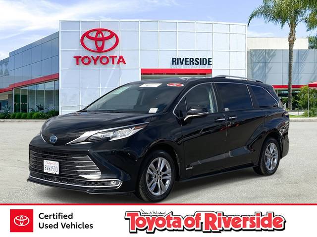 2021 Toyota Sienna Limited AWD photo