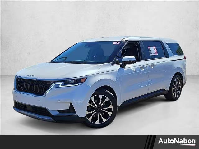 2022 Kia Carnival EX FWD photo