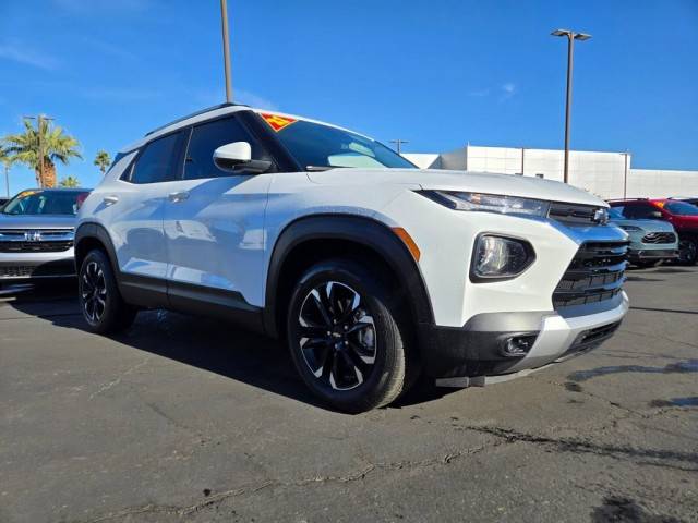 2021 Chevrolet TrailBlazer LT FWD photo