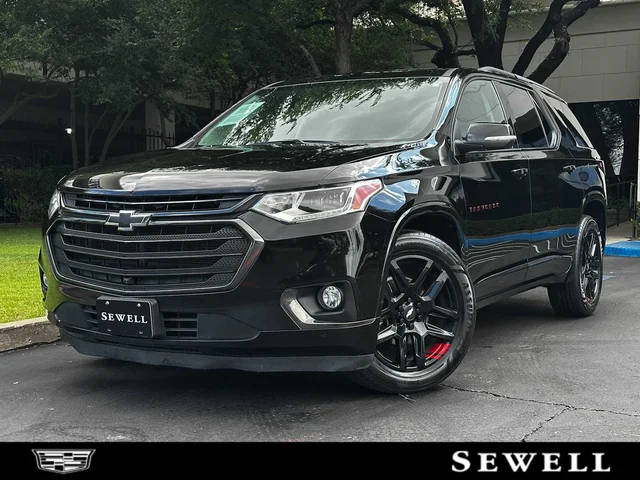 2021 Chevrolet Traverse Premier FWD photo