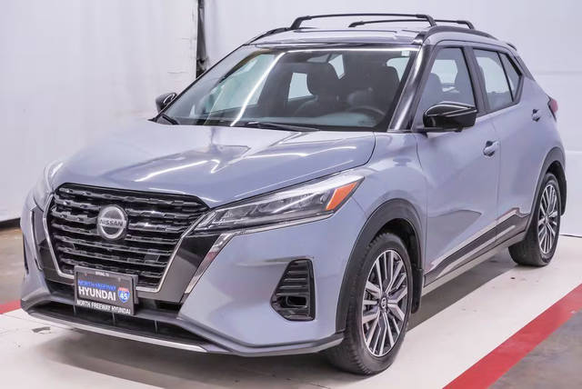 2021 Nissan Kicks SR FWD photo