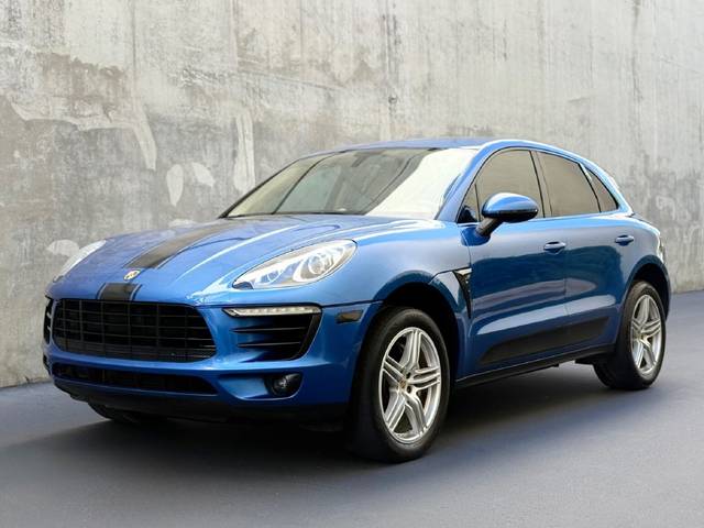 2015 Porsche Macan S AWD photo