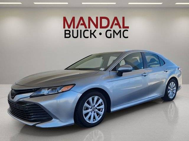 2020 Toyota Camry LE FWD photo