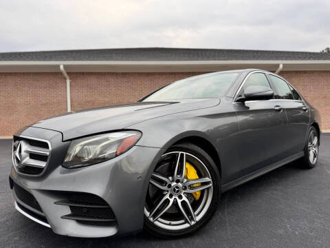 2018 Mercedes-Benz E-Class E 300 AWD photo