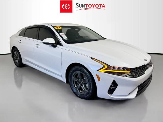 2021 Kia K5 LXS FWD photo