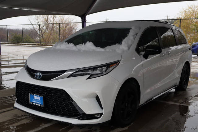 2021 Toyota Sienna XSE AWD photo